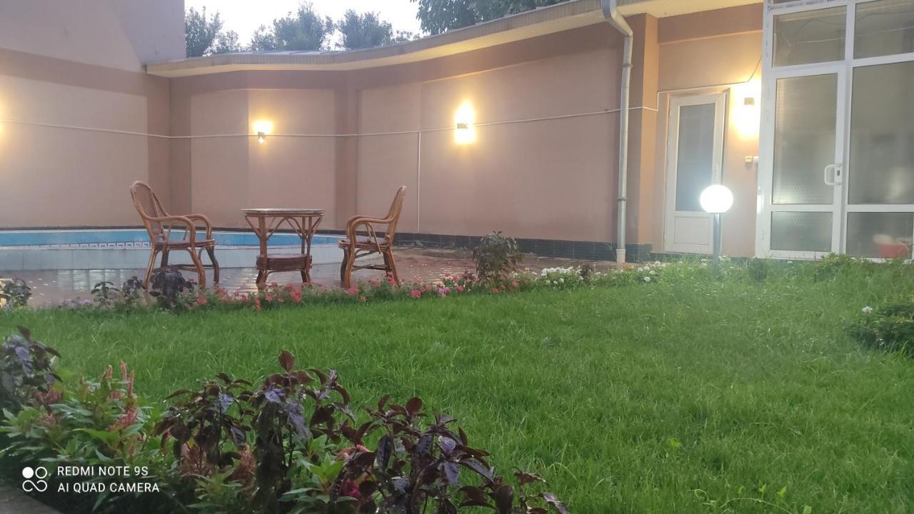Rakat Hostel Tashkent Ngoại thất bức ảnh