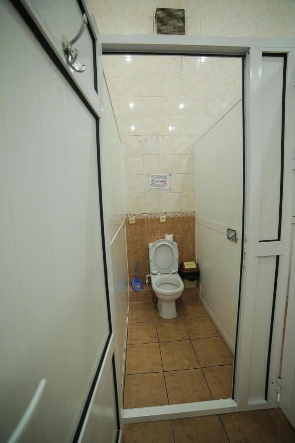 Rakat Hostel Tashkent Ngoại thất bức ảnh