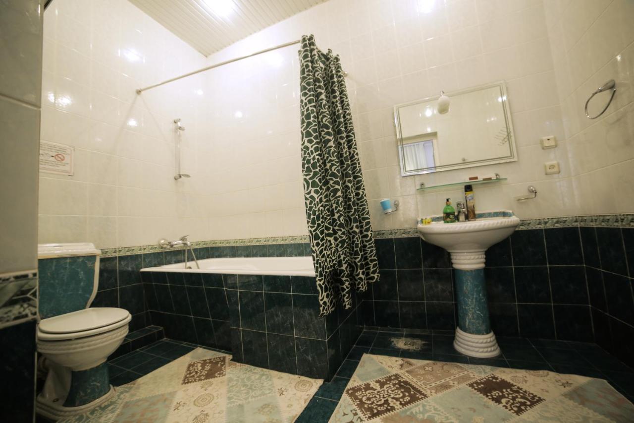 Rakat Hostel Tashkent Ngoại thất bức ảnh